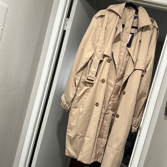 Trench coat - Picture 1 of 3